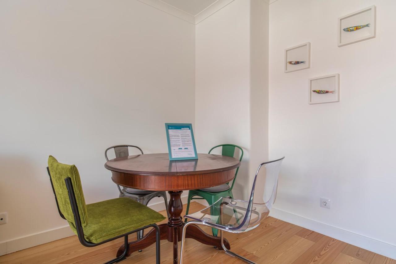 Lovelystay - Sunny 1Bdr Apartment W/Terrace Lissabon Exterior foto