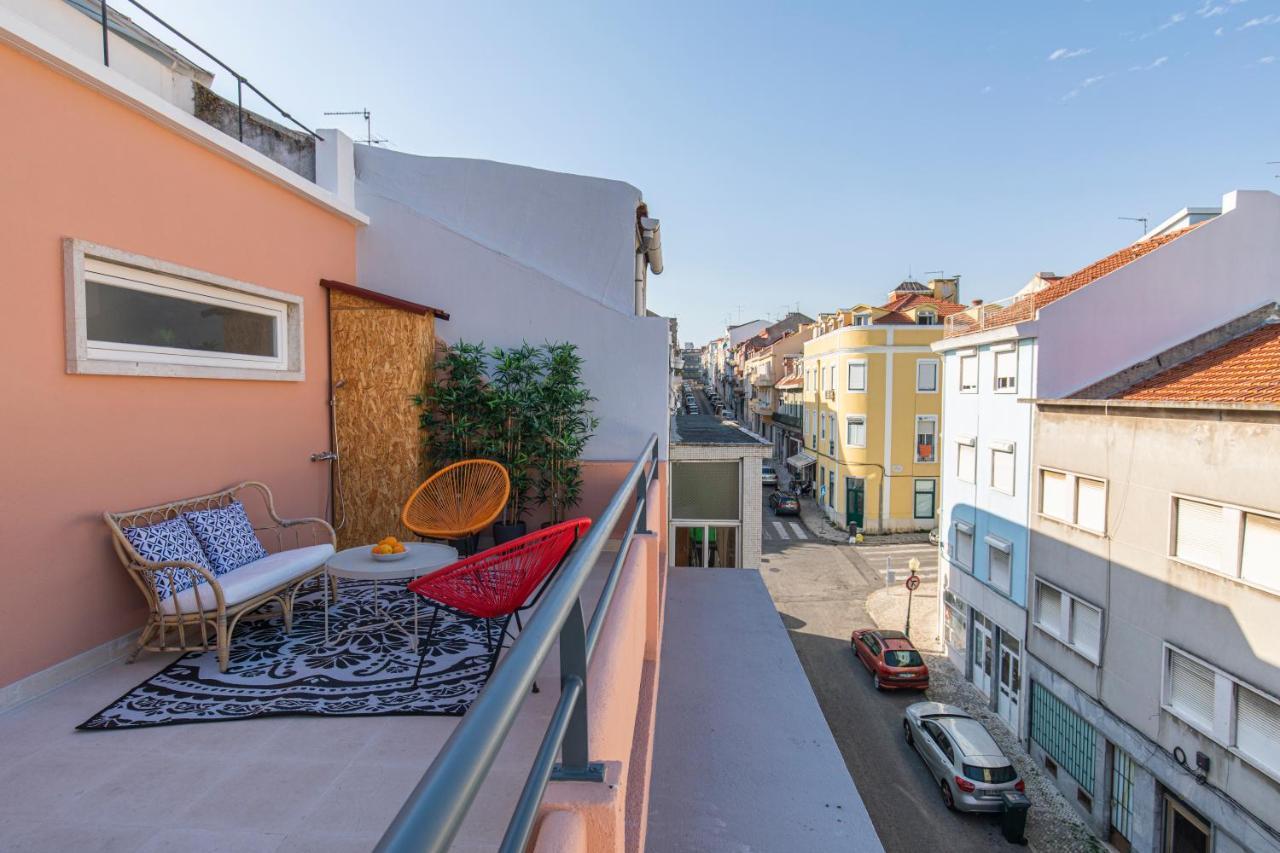 Lovelystay - Sunny 1Bdr Apartment W/Terrace Lissabon Exterior foto